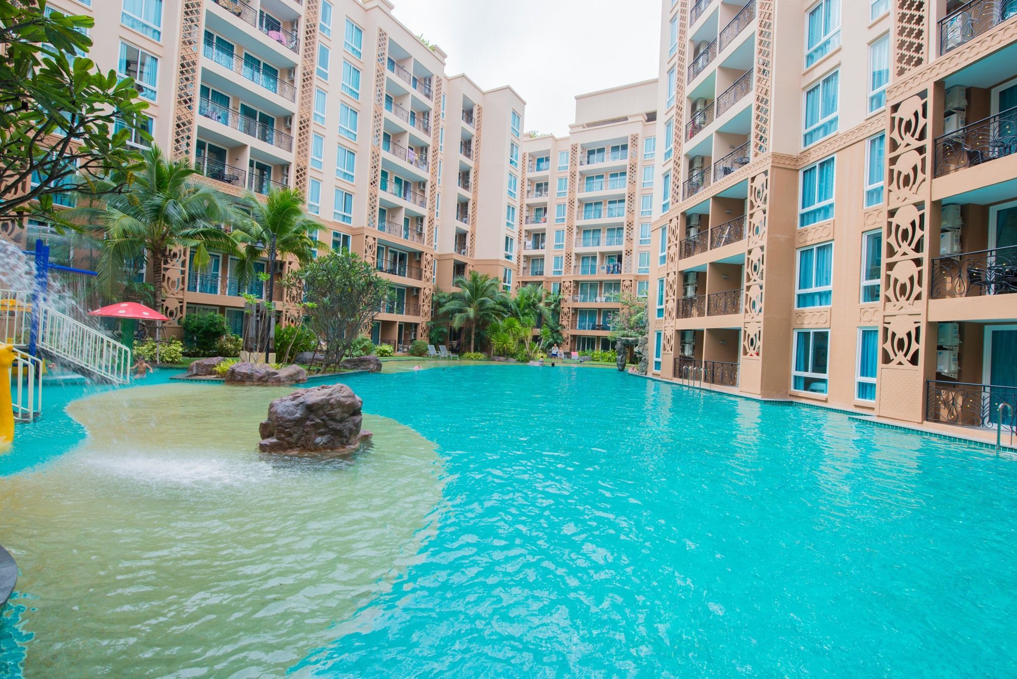 Atlantis Pattaya High Service Jomtien Beach Εξωτερικό φωτογραφία