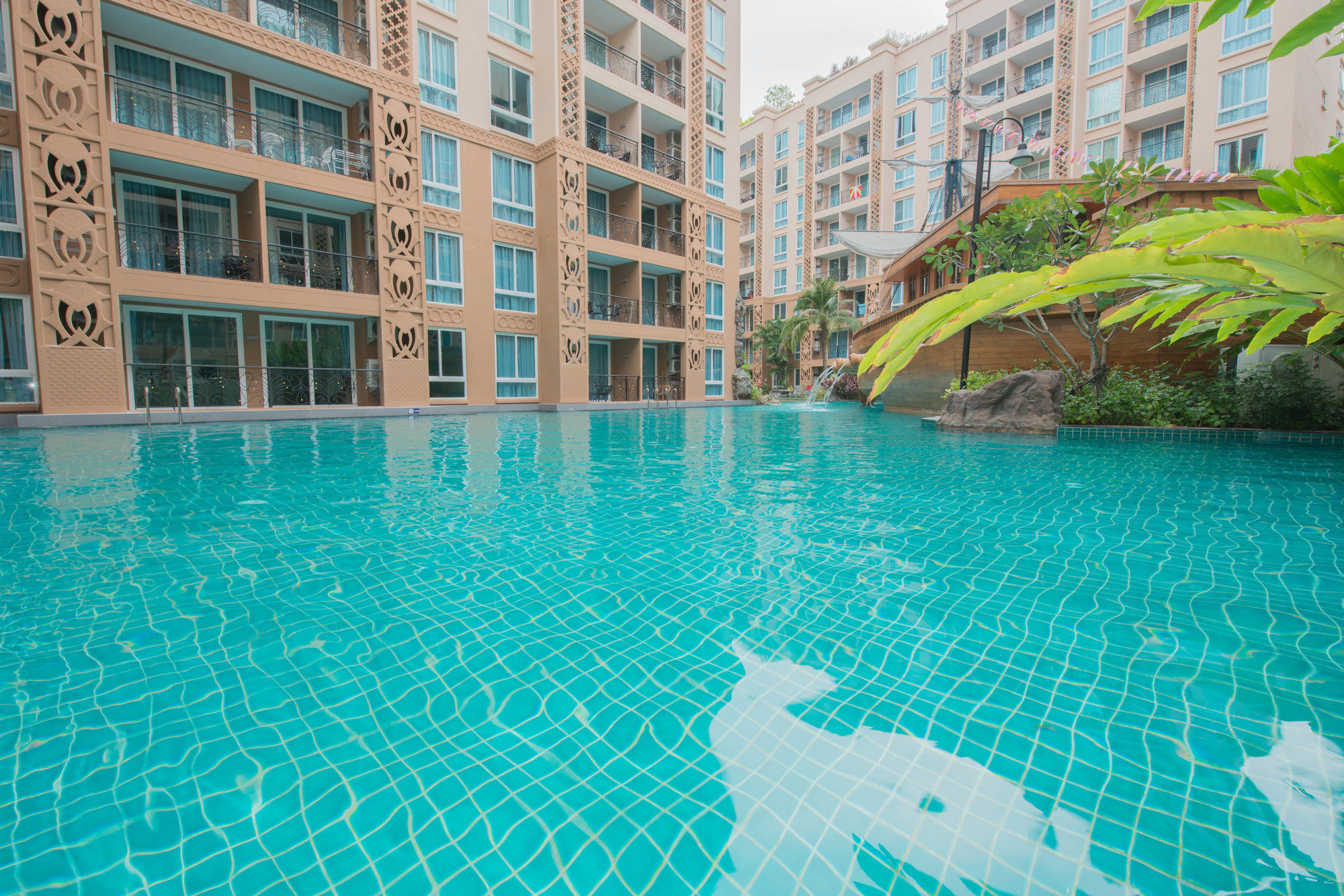 Atlantis Pattaya High Service Jomtien Beach Εξωτερικό φωτογραφία