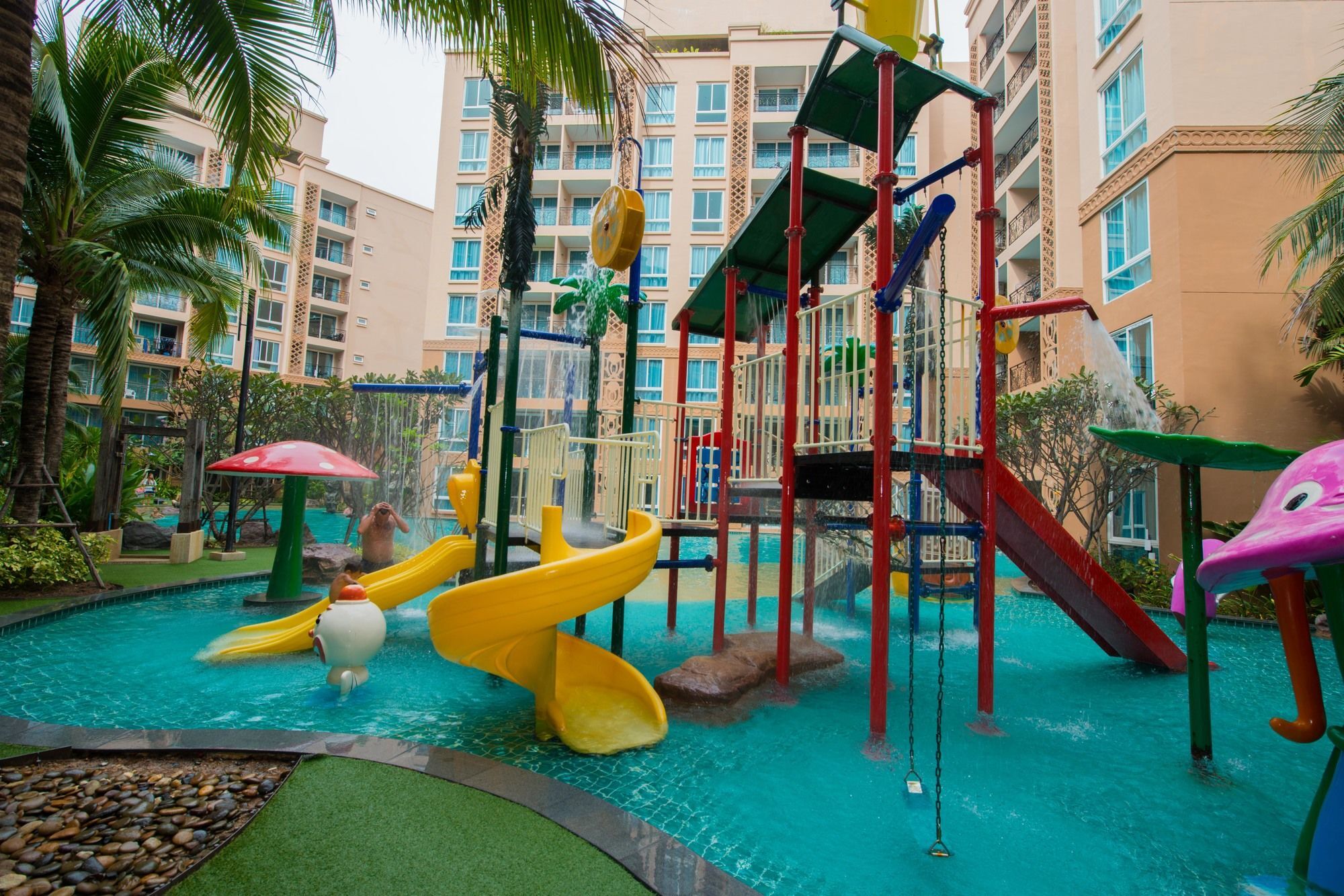 Atlantis Pattaya High Service Jomtien Beach Εξωτερικό φωτογραφία