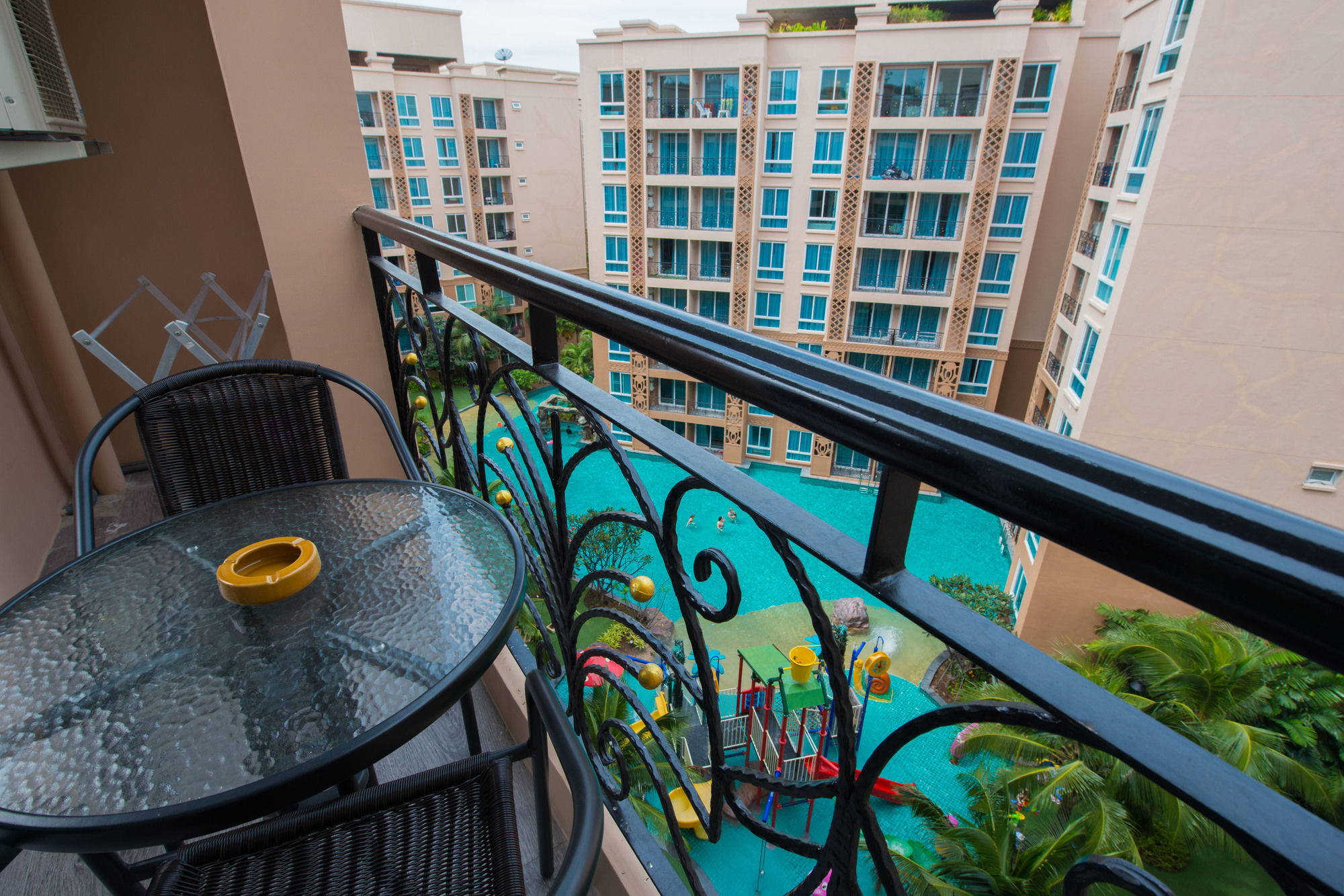 Atlantis Pattaya High Service Jomtien Beach Εξωτερικό φωτογραφία